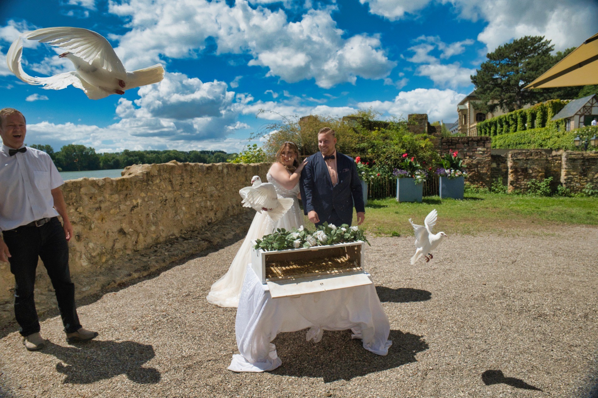 Hochzeitsfotograf Frankfurt-Höchst: Bolongaropalast & Altstadt